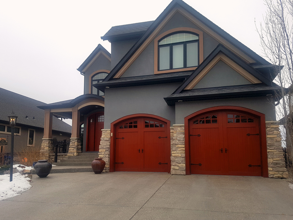 Impressive large new modern home with outstanding Garage Doors